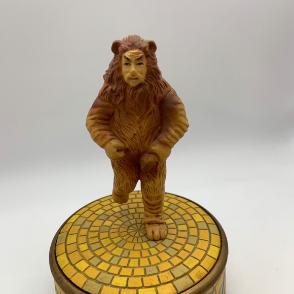 Vintage Enesco The Wizard of Oz Cowardly Lion Music Box NOT Working - Picture 6 of 10